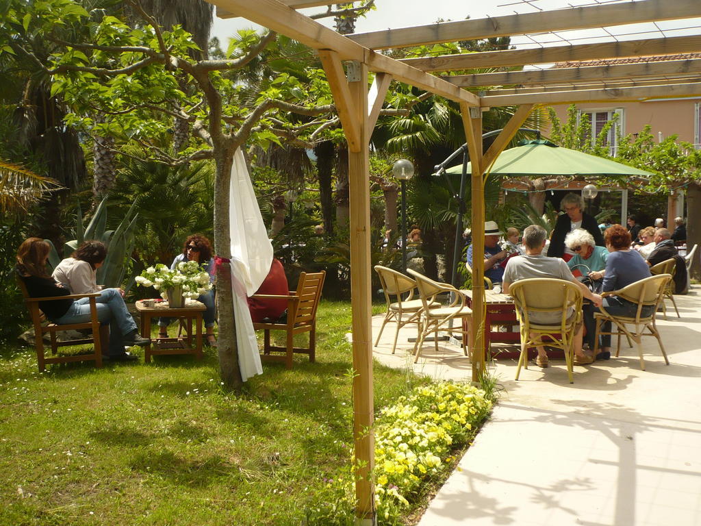 Hotel Restaurant Les Chasseurs Marine de Pietracorbara Exterior foto
